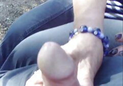 Señora inglesa videos pornográficos de brasileñas en medias toma una polla negra.