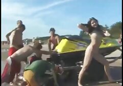 Chica en la piscina con brasileñas amateur follando tetas pequeñas 65